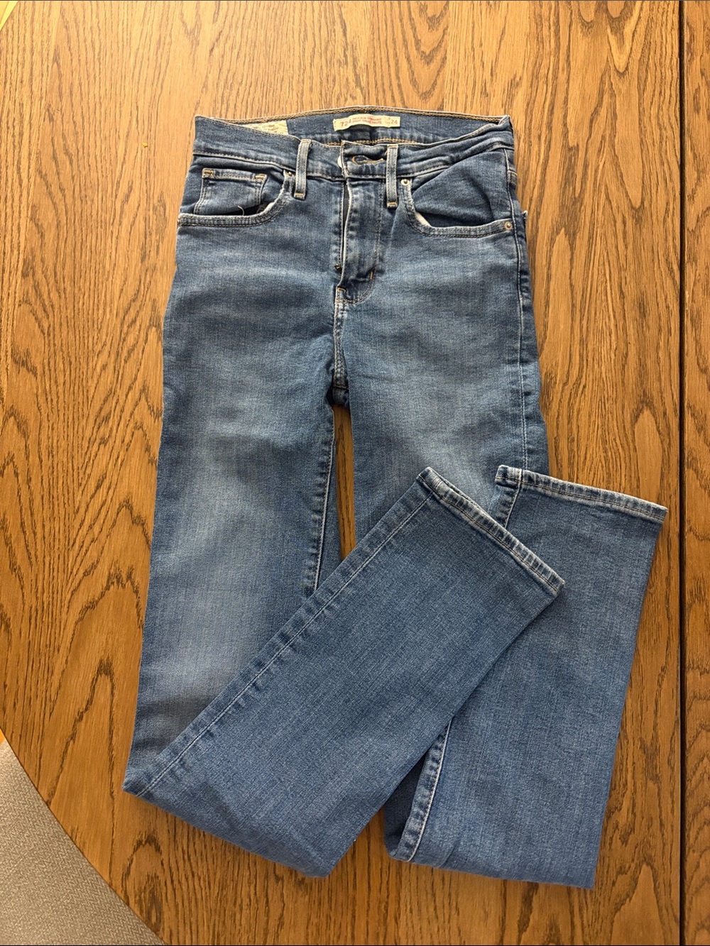 Levi’s Women's Skinny Jeans in Medium Blue Wash